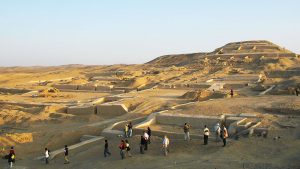 Tour to the Cahuachi Pyramids