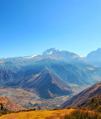 Full day tour to the Sacred Valley of the Incas.