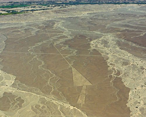 Triangular geoglyph in the Nazca desert