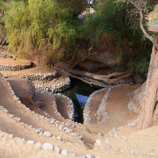 Tour to the Usaka Desert – Visiting ancient desert aqueducts in Nazca