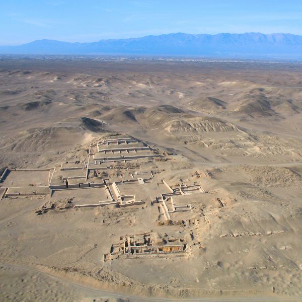 Guided visit to the ancient Nazca capital of Cahuachi